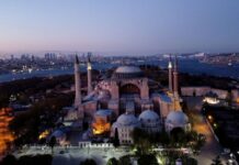 Οι πρώτες αντιδράσεις της Ομογένειας για την Αγία Σοφία