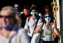 Κοροναϊός: Η χώρα θωρακίζεται για τον Δεκαπενταύγουστο – Πότε θα δώσουν το πράσινο φως οι ειδικοί για νέα μέτρα