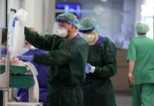 Παγκόσμιος συναγερμός για τον κοροναϊό – Εκατομμύρια υποχρεωτικά τεστ και νέο lockdown καθώς ο ιός καλπάζει