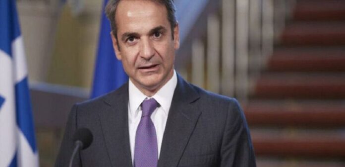 mitsotakis-paris-740x357