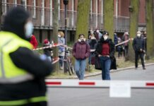 Πάνω από 24.300 τα νέα κρούσματα κορωνοϊού στη Γερμανία