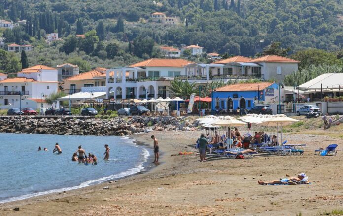 Skopelos-ammos-beach-skopelos-town-1