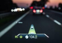 H έλλειψη ημιαγωγών «καταργεί» το Head-Up Display της BMW