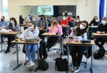 Πείτε τη γνώμη σας: Ποια είναι η εμπειρία σας από σχολεία στη Γερμανία ως “ξένος” γονέας;