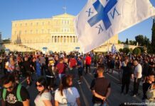 Σλ. Ζίζεκ: Οι εξαπατημένοι αντιεμβολιαστές στην Ελλάδα