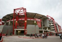 Σοβαρά επεισόδια στο «Γ. Καραϊσκάκης» πριν το Ολυμπιακός-Άιντραχτ